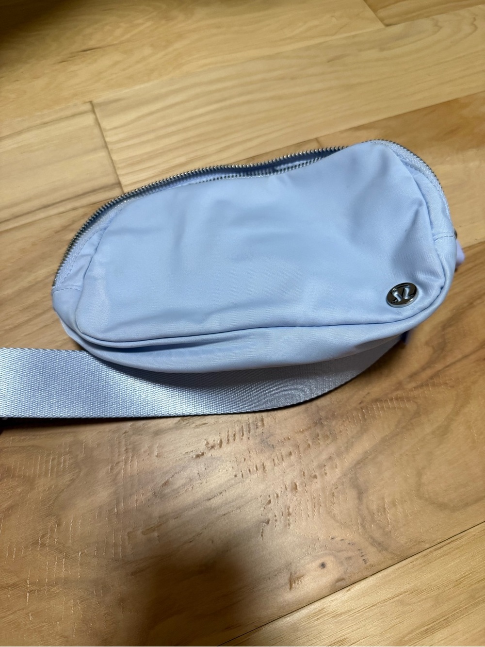 lululemon athletica blue crossbody bag EUC